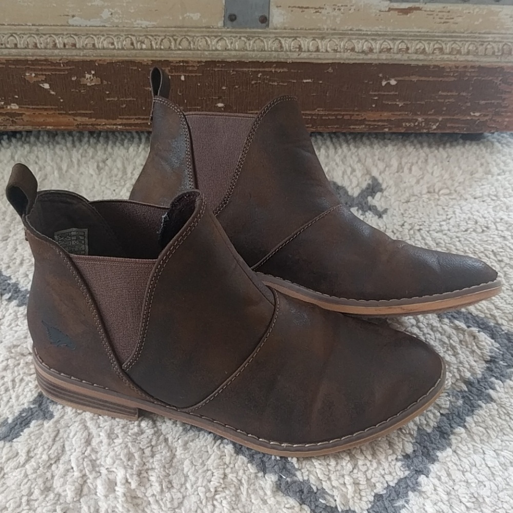 Rocket Dog brown ankle booties